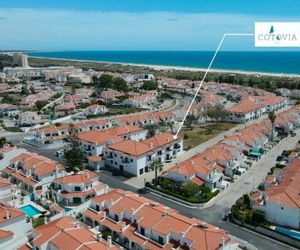 COTOVIA HOME vacations steps from the beach Altura Portugal