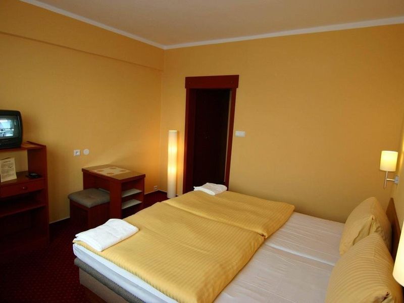 Hotel Photo 9