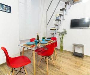 Miniloft Rosso · Mini-Loft Sanremo Centro. Wifi & Aria condizionata Sanremo Italy
