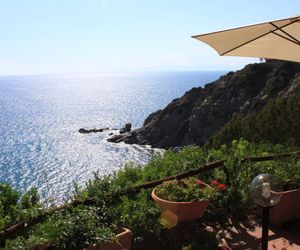 Estay - Depandance w Private Beach access Villasimius Italy