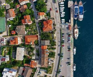 Apartments with a parking space Mali Losinj (Losinj) - 16555 Mali Losinj Croatia