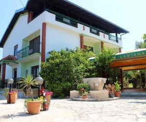 Apartments with a parking space Sutomiscica (Ugljan) - 16524 Oltre Croatia