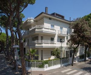 White Suite Riccione Riccione Italy