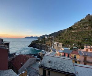 “Ivory house”with sea view Riomaggiore Italy