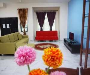 Warisan Indah Homestay KLIA 2 Sepang Malaysia