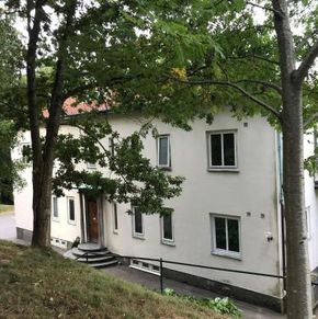 NearBy Hotel