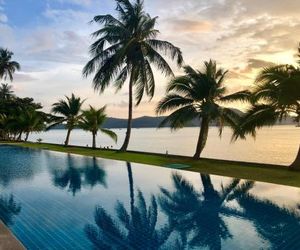 D-Lux 4 bed beachfront apartment with sea view Panwa Thailand