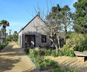 House Maison neuve avec jardin clos à 150m de la mer à trégastel Tregastel France