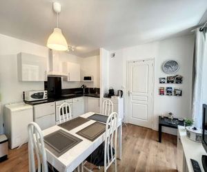 Apartment Appartement centre ville Granville France