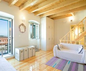 Maras Traditional Cottage - by Corfu Escapes Paramonas Greece