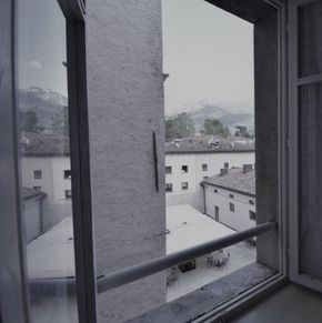 NearBy Hotel