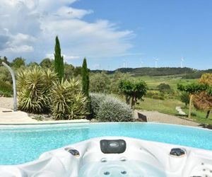 Cozy Villa in Montbrun-des-Corbieres with Private Pool Montbrun France