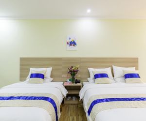 Family Room|24H free shuttle bus|free breakfast Huadong China