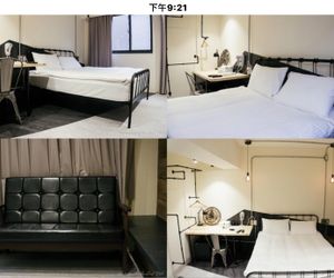 5002Yizhong hostel-double room suite,futon Taichung City Taiwan