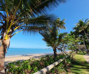 Rare! Private Fenced & Gated Outdoor BBQ Area PC5 Palm Cove Australia