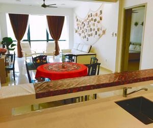 Exclusive 2 Bedroom Family Suites with Seaview Tanjung Tokong Malaysia