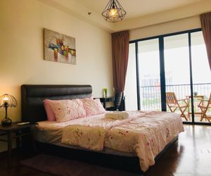 Romantic Studio w/ 5min to Gurney Tanjung Tokong Malaysia