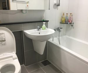 Sunny Cozy Homestay  (With Private Bathroom) Seogwipo South Korea