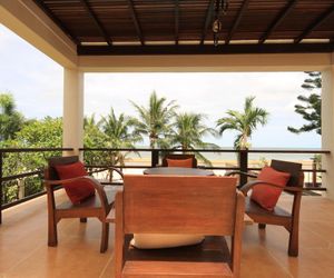 Stunning Beach front VILLA with Pool and Jacuzzi Ban Nong Sua Thailand