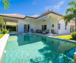 3 Bedrooms Pool Villa in Exclusive Development Ban Nong Sadao Thailand