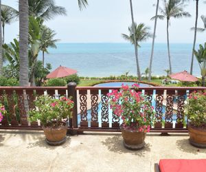 4 Bedroom Beachfront Villa 3 Ban Bang Po Thailand