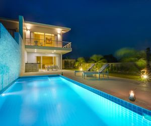 Bright Stylish Villa with Stunning View Choengmon Thailand