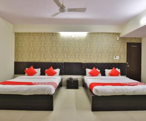 OYO 28344 Siddhi Vinayak Rooms Surat India