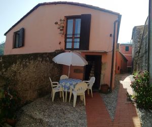 Romantic house in a medioeval village near the sea Levanto Italy