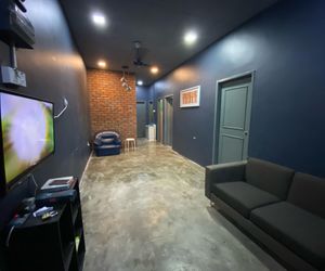 SERI ISKANDAR ATBAS HOSTEL & SPACE Kampong Suak Padi Malaysia