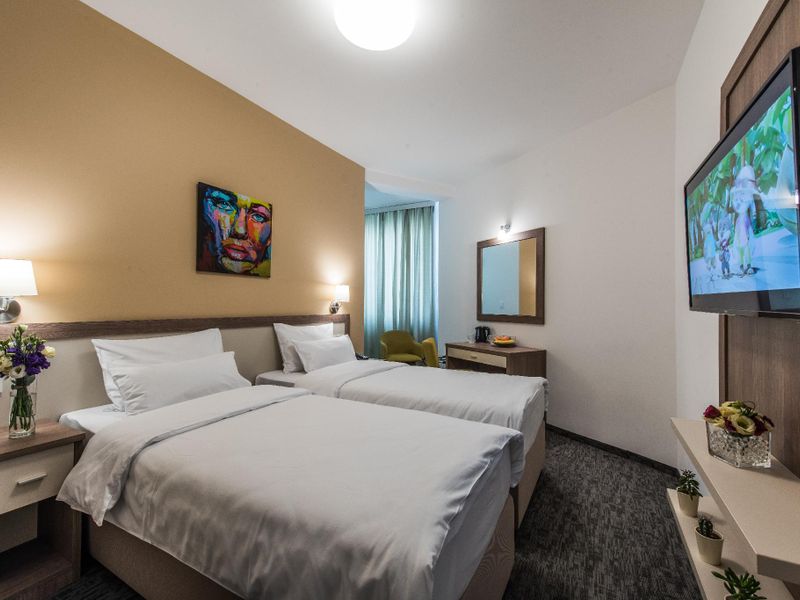 Hotel Photo 3