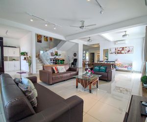Cozy Villa Nr Water Park N RAPID 5R15B Mx 20 PAX Desaru Malaysia