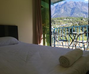 WIND VALLEY FARMSTAY (MT.VIEW TRIPLE BEDROOM R.10) Kundasang Malaysia