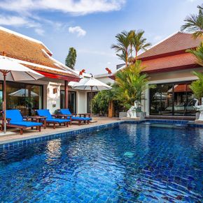 NearBy Hotel