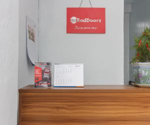 RedDoorz near Universitas Medan Area Medan Indonesia