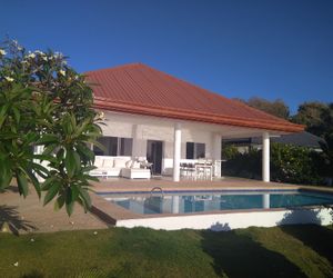 Amazing Beach-Pool-Villa facing the sea Argao Philippines