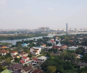 Lakeview Entire Condo Close to Dmk airport and Impact Don Mueang International Airport Thailand