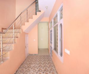 OYO 13805 Cozy Chail India