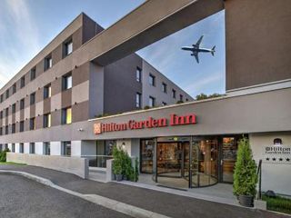 Фото отеля Hilton Garden Inn Bucharest Airport