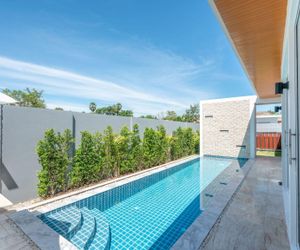 3 BDR  Signature Pool Villa Naiharn Phuket Nai Harn Thailand