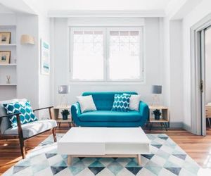 Gran Via Apartment by People Rentals Bilbao Spain