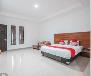 OYO 686 Bunga Karang Hotel Bekasi Indonesia
