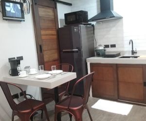 Cozy Guest House nr Greenhills Wilson St 75MBPS Manila Philippines