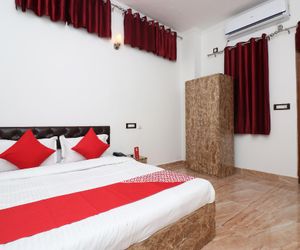 OYO 25069 Xpress home Lucknow India