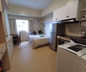 Downtown Upscale Condo FAST 20mbps Unli Netflix Davao Philippines