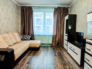 Two Bedrooms City Center Bright Apartment - Двухкомнатная квартира в центре, 5 спальных мест, RentHouse