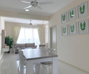 [MUST TRY!] 3 Bed 3 Bath With FREE Parking  + Wifi Shah Alam Malaysia