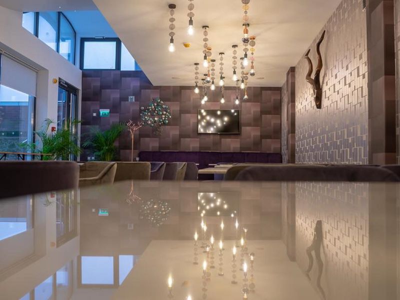Hotel Photo 9