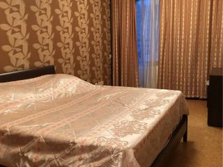 Просторная квартира рядом с парком и метро