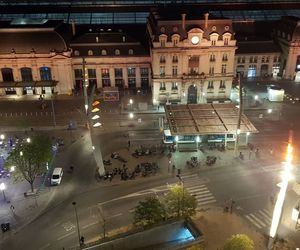 Le Duplex climatisé face à la gare de Bordeaux Bordeaux France