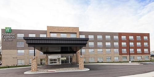 Photo of Holiday Inn Express & Suites - Michigan City, an IHG Hotel